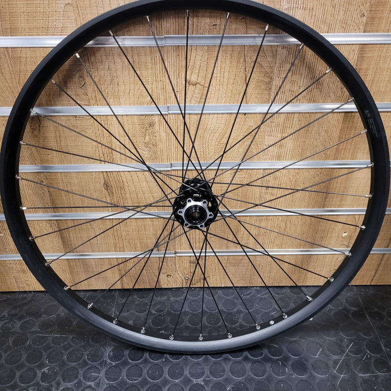 Last inn bildet i gallerivisningen, Forhjul 26″ Novatec / Mach1 Trucky thruaxle
