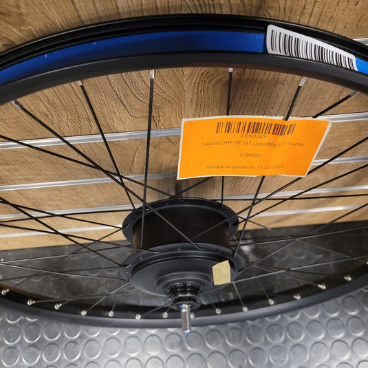 Bakhjul / rear wheel 26